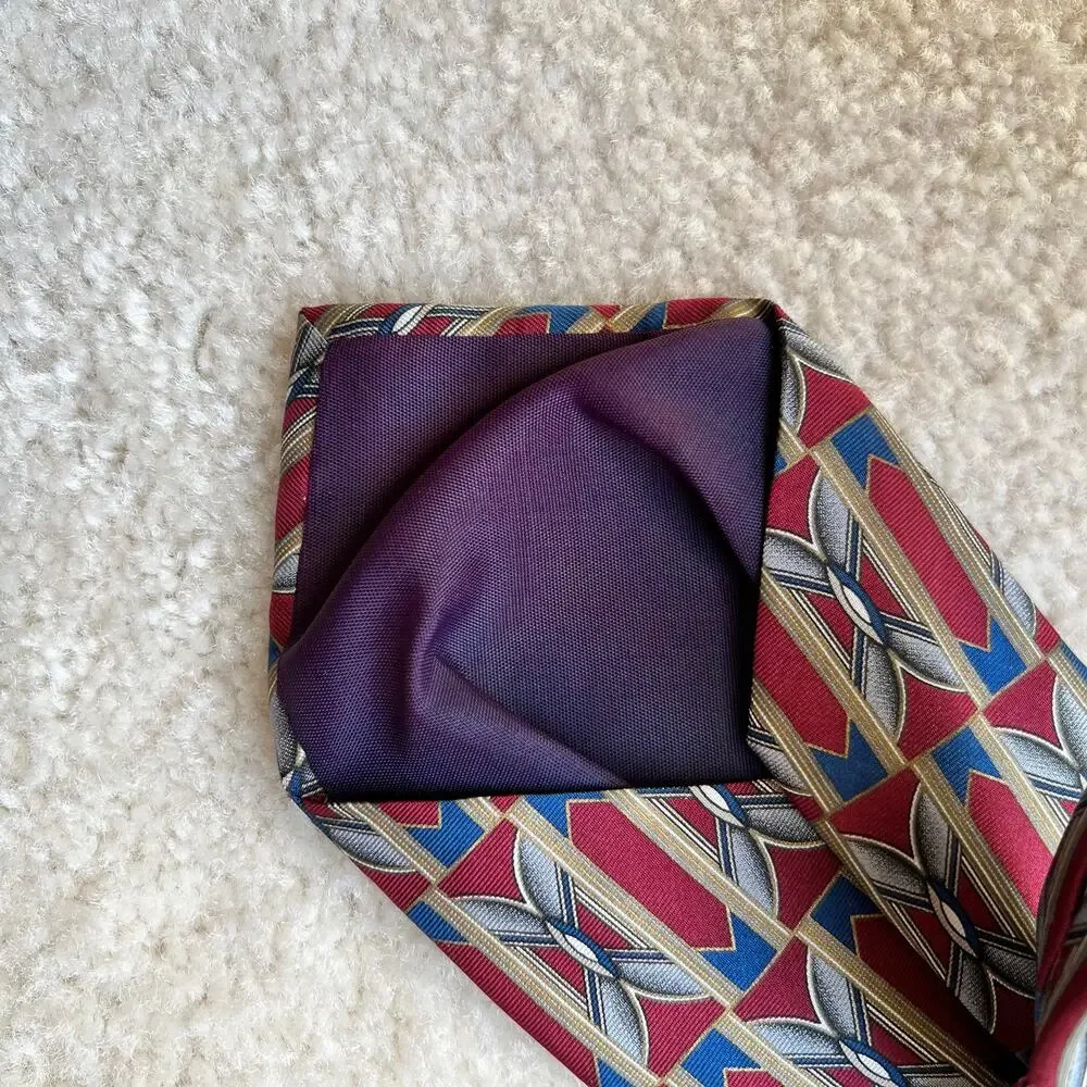 Henry Grethel Maroon Geometric Pattern Vintage Silk Career Necktie